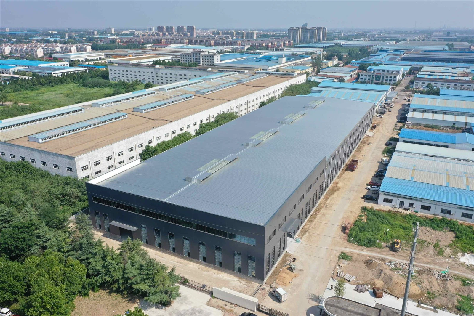 Maaliskuussa 2025 The Steel Structure Workshop räätälöity-For The Client toim...